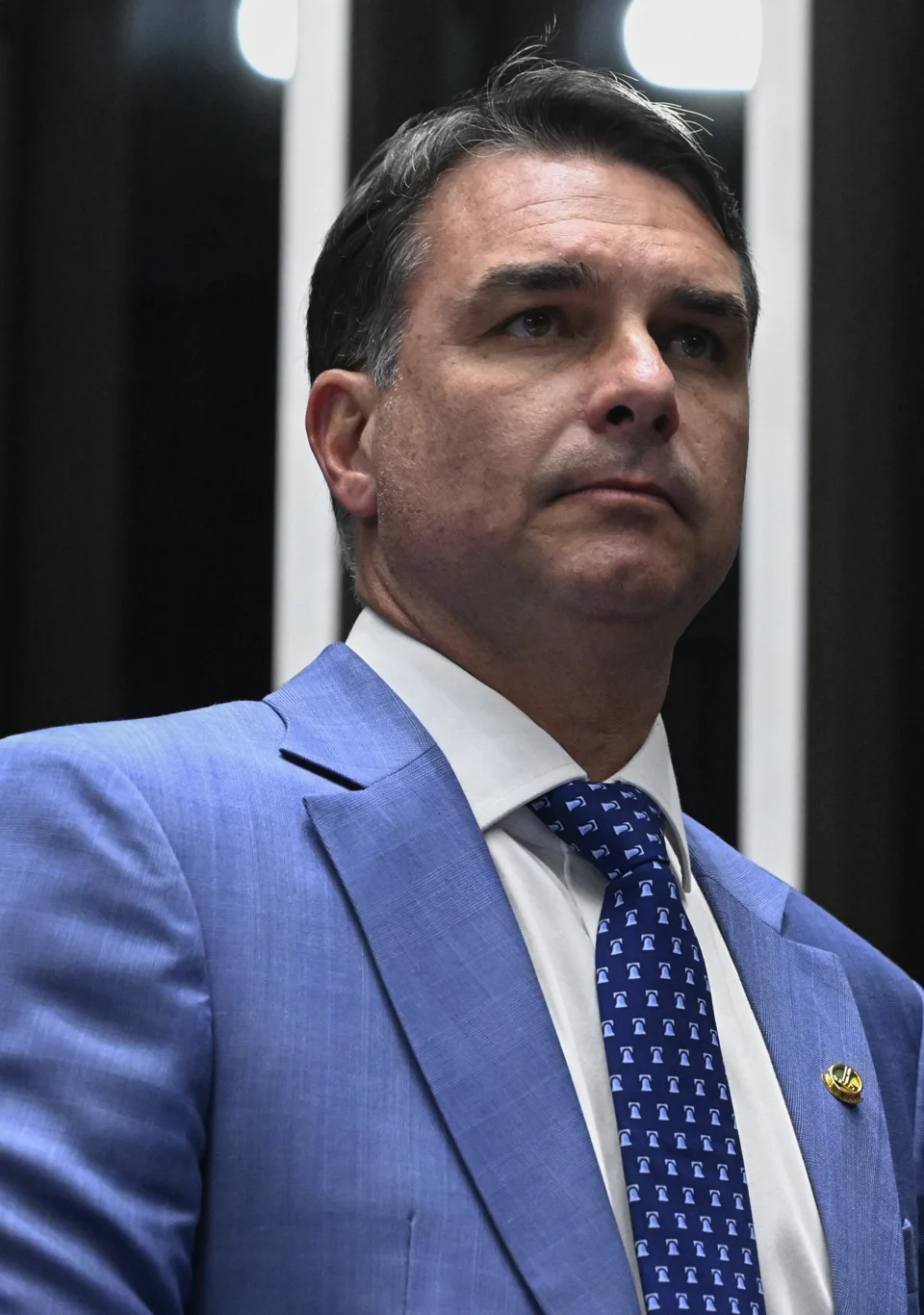 Flávio Bolsonaro em registro do plenário do Senado.